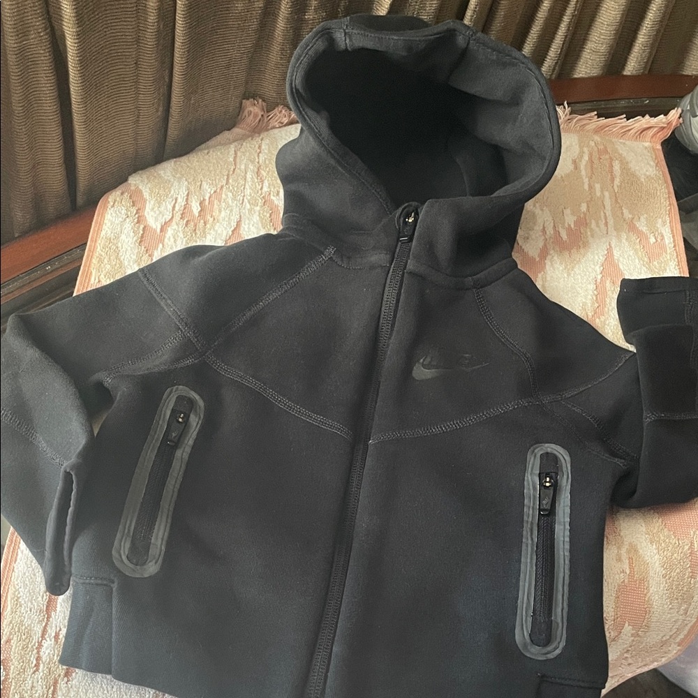 Nike Kids Black Full-Zip Hooded Jacket